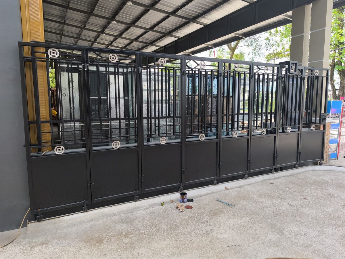 Pintu Lipat Adisucipto - Dokumentasi Proyek